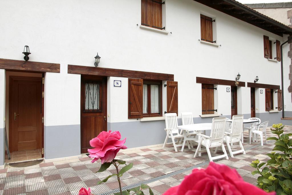 Apartamentos Irati Olaldea Oroz-Betelu Екстериор снимка